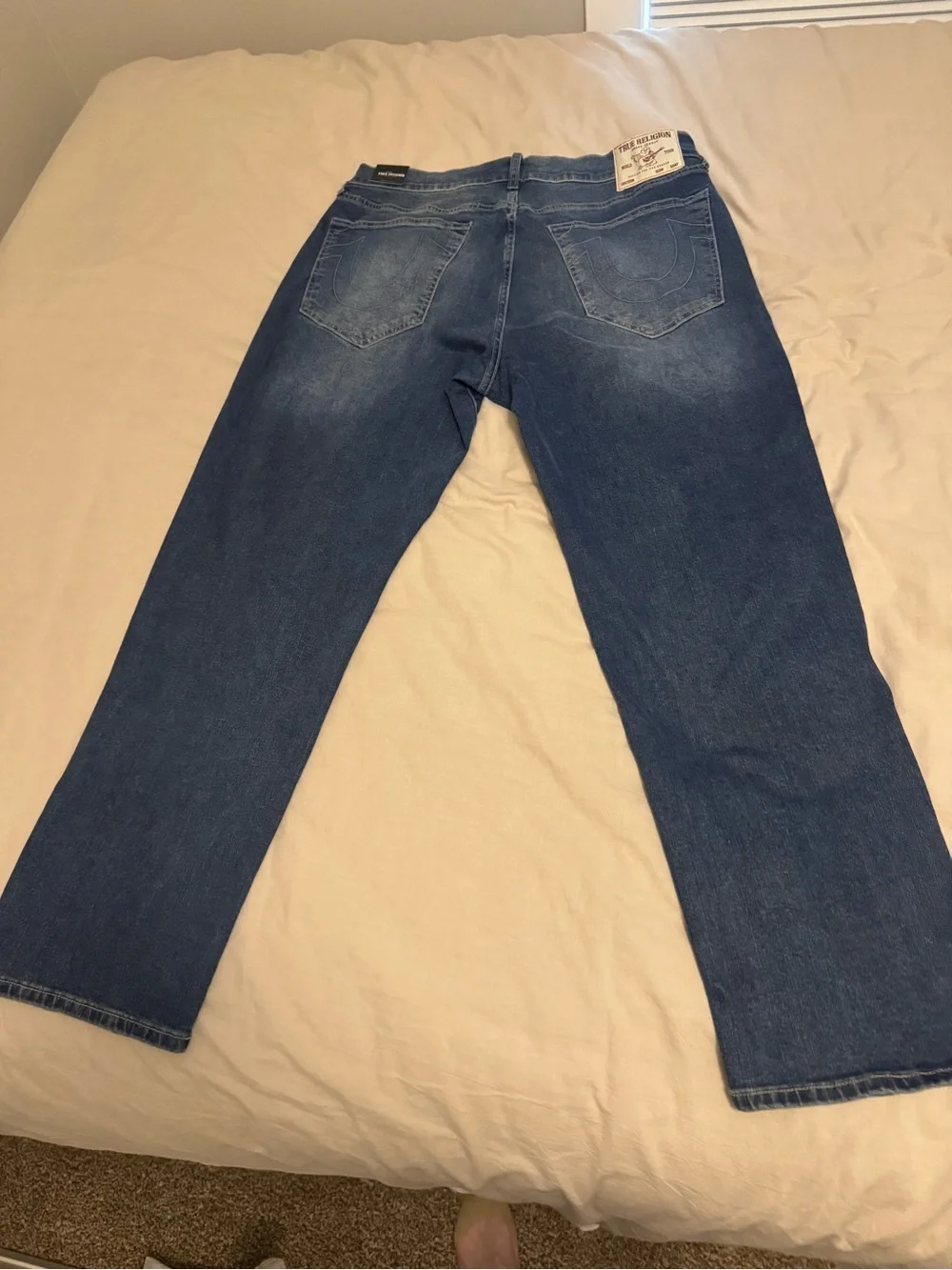 True Religion Men's NWT Dark Blue Bobby Baggy Jeans with Blue Patch Logo 34x32